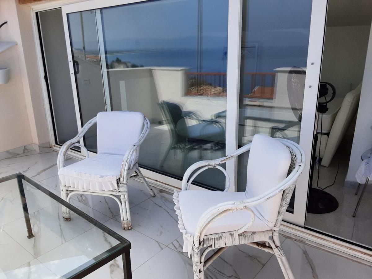 "Lo Studiolo" Apartment Pizzo  Dış mekan fotoğraf