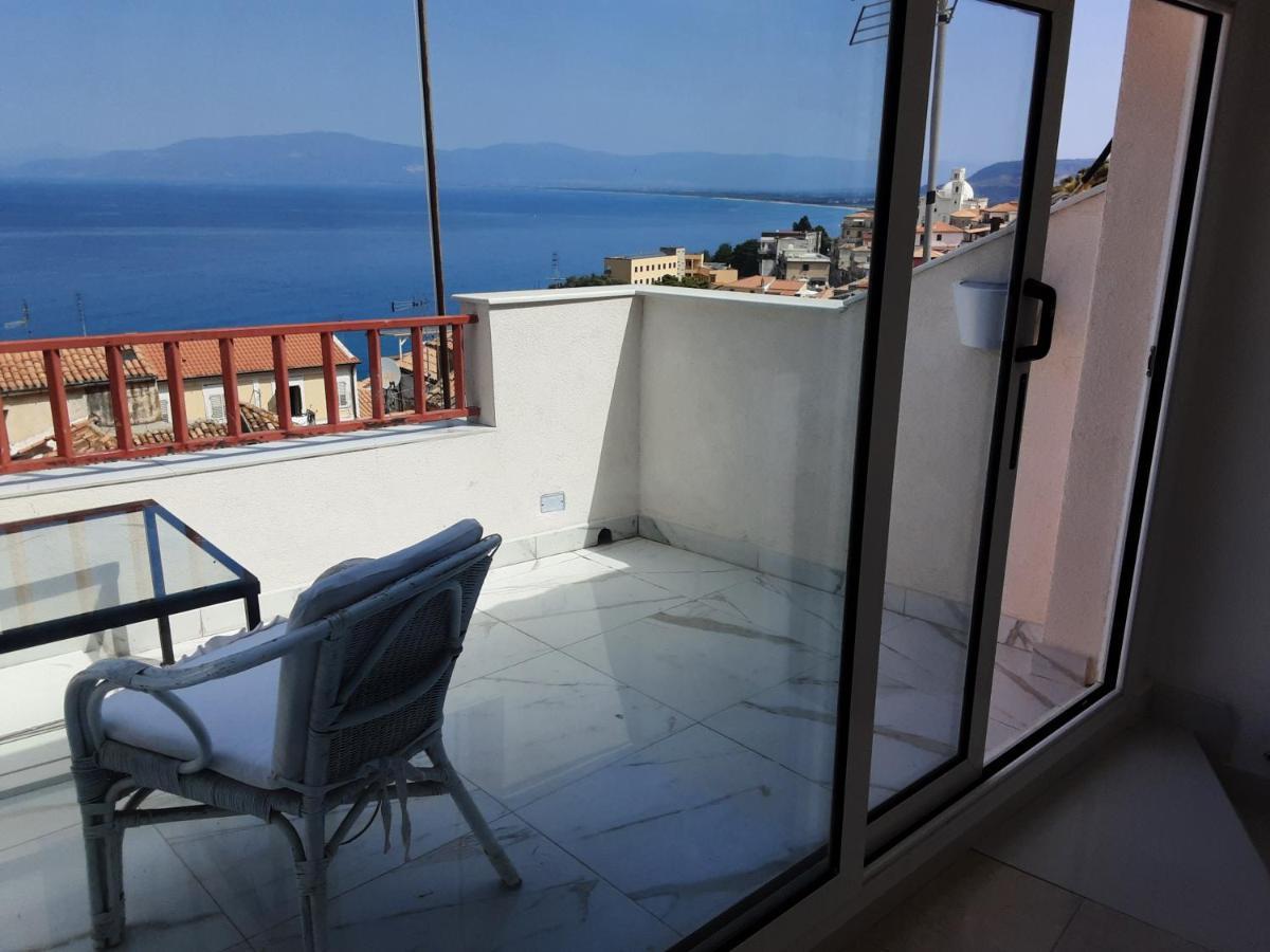 "Lo Studiolo" Apartment Pizzo  Dış mekan fotoğraf