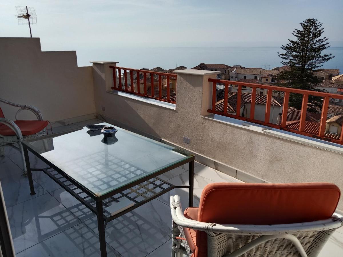 "Lo Studiolo" Apartment Pizzo  Dış mekan fotoğraf