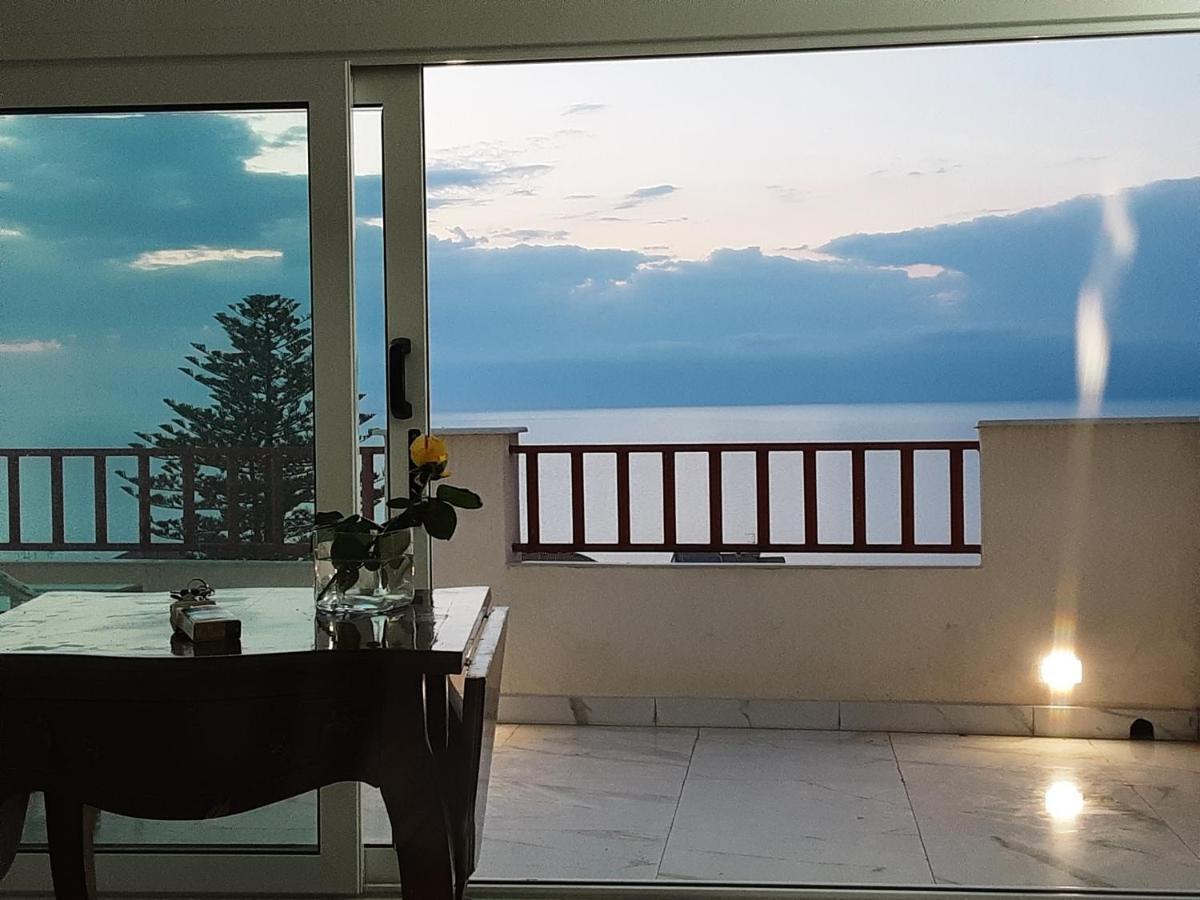"Lo Studiolo" Apartment Pizzo  Dış mekan fotoğraf