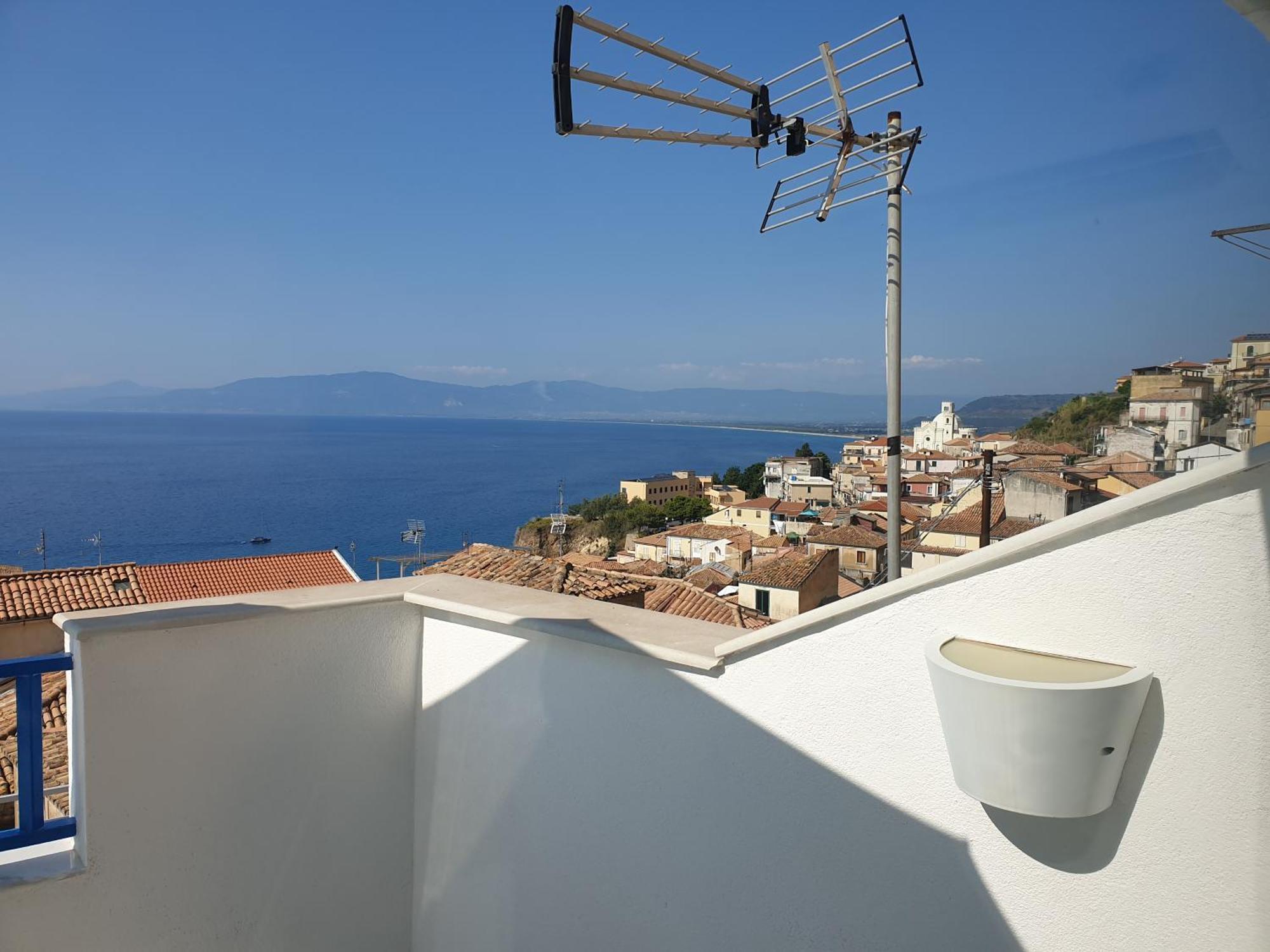 "Lo Studiolo" Apartment Pizzo  Dış mekan fotoğraf