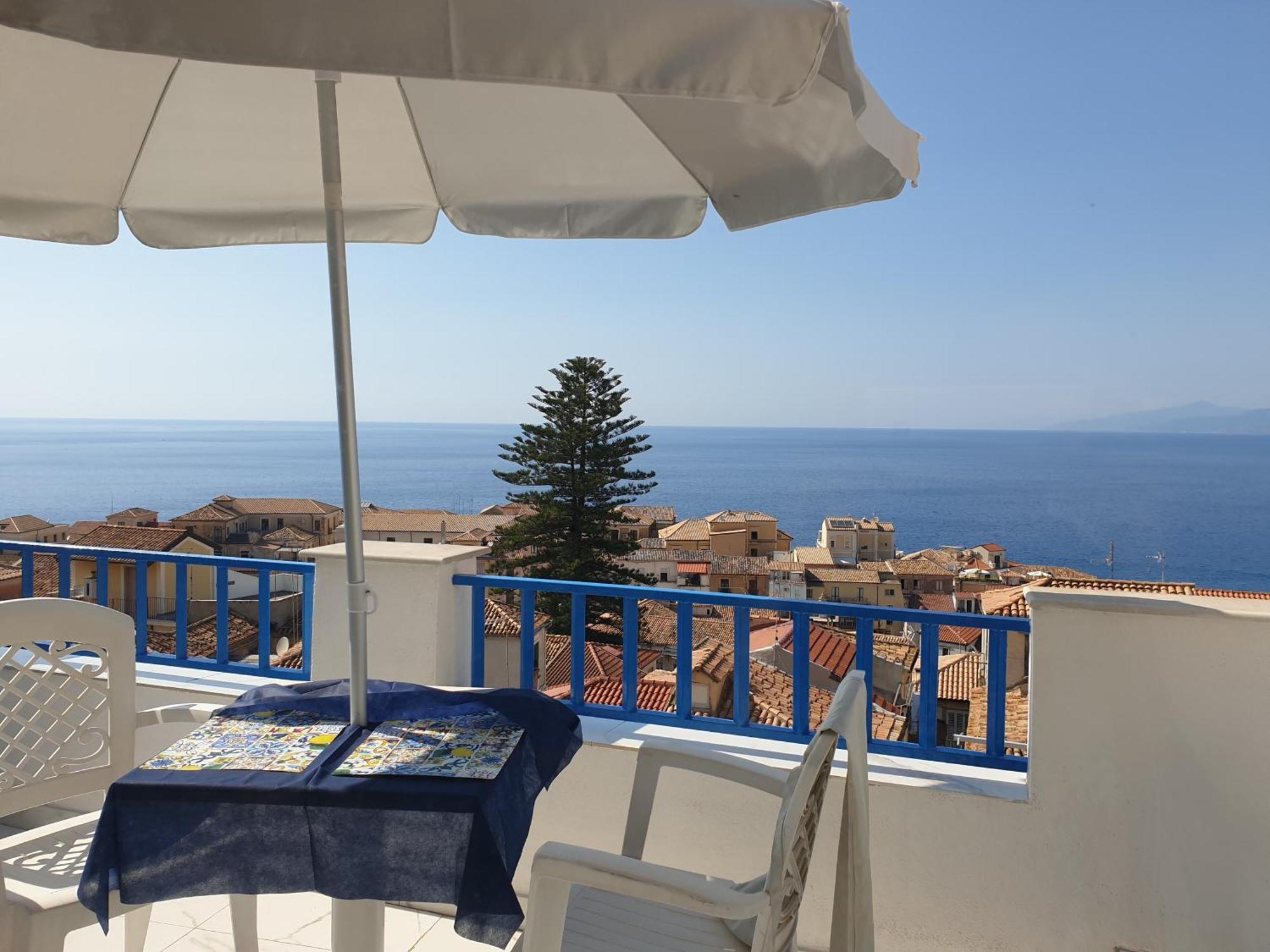 "Lo Studiolo" Apartment Pizzo  Dış mekan fotoğraf
